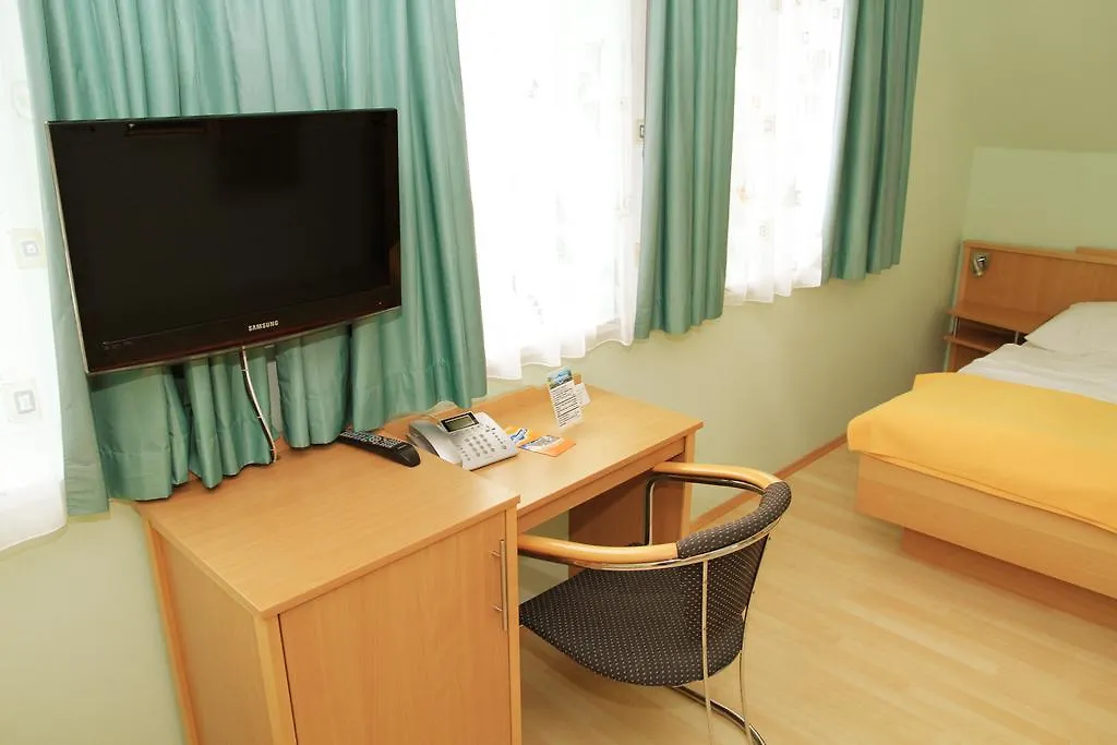 Hotel Highway - Bed&Breakfast Lieboch