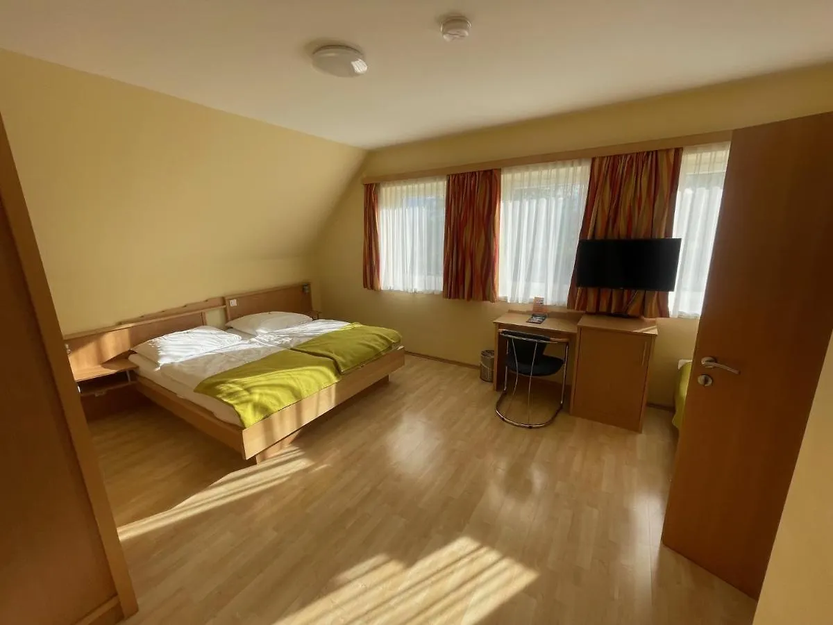 Hotel Highway - Bed&Breakfast Lieboch