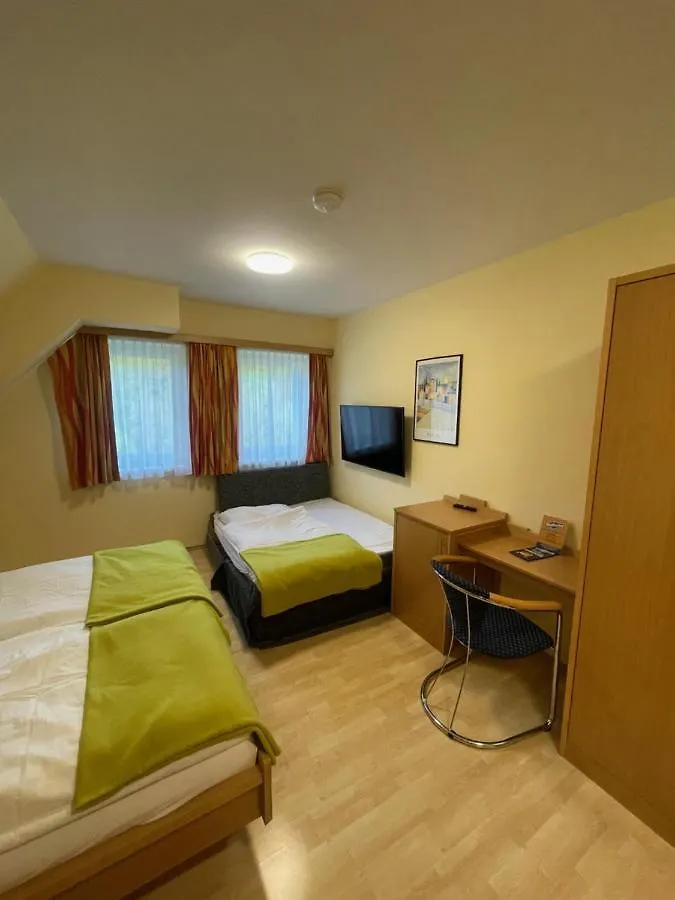 Hotel Highway - Bed & Breakfast Lieboch